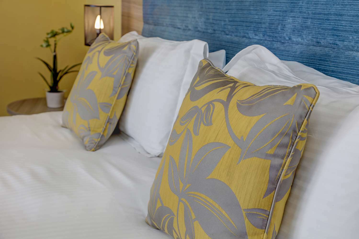 Stonecross Manor Hotel Kendal Room photo